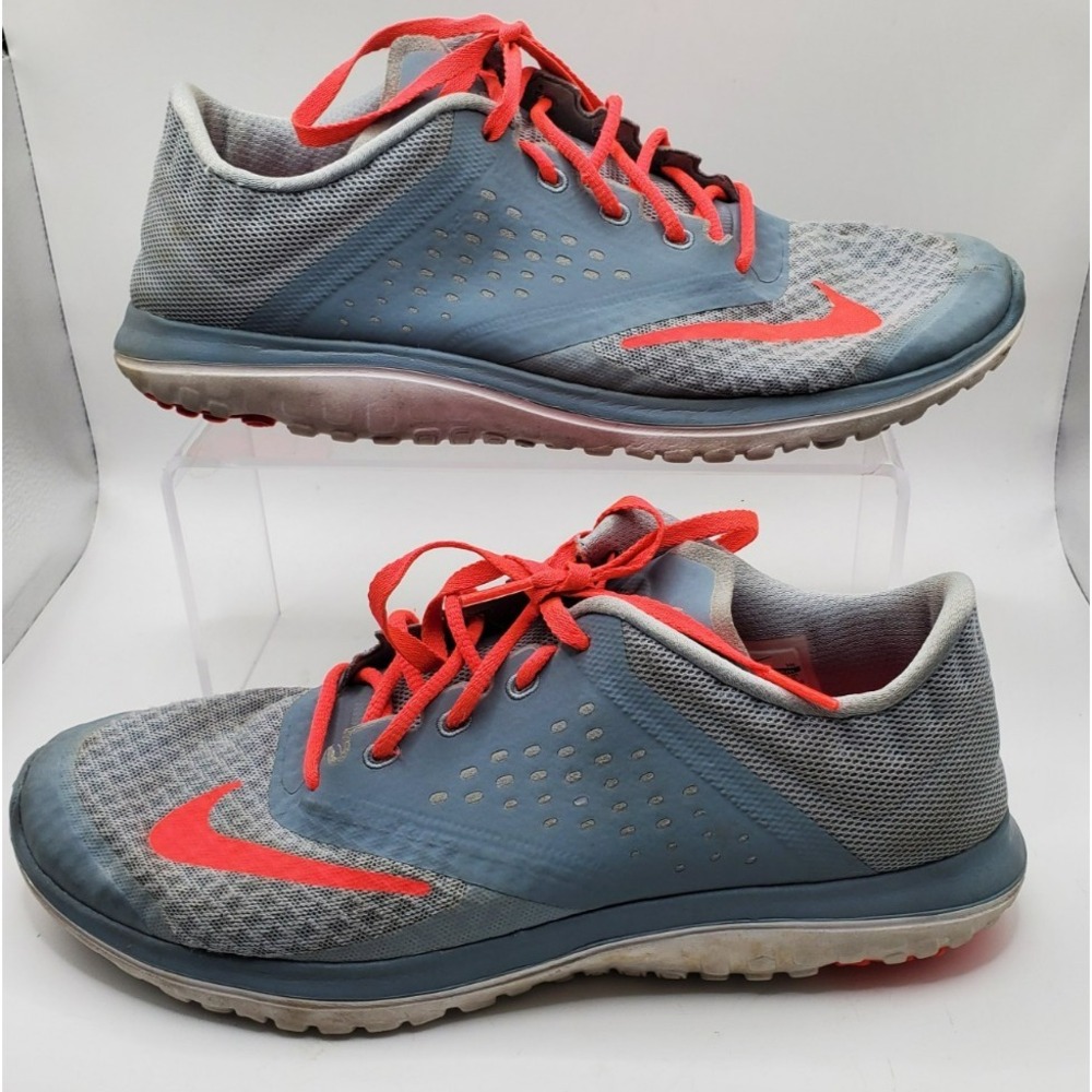 Nike Women's Running Shoes Size 9 FS Lite Run 2 Gray And Neon Pink 684667-003